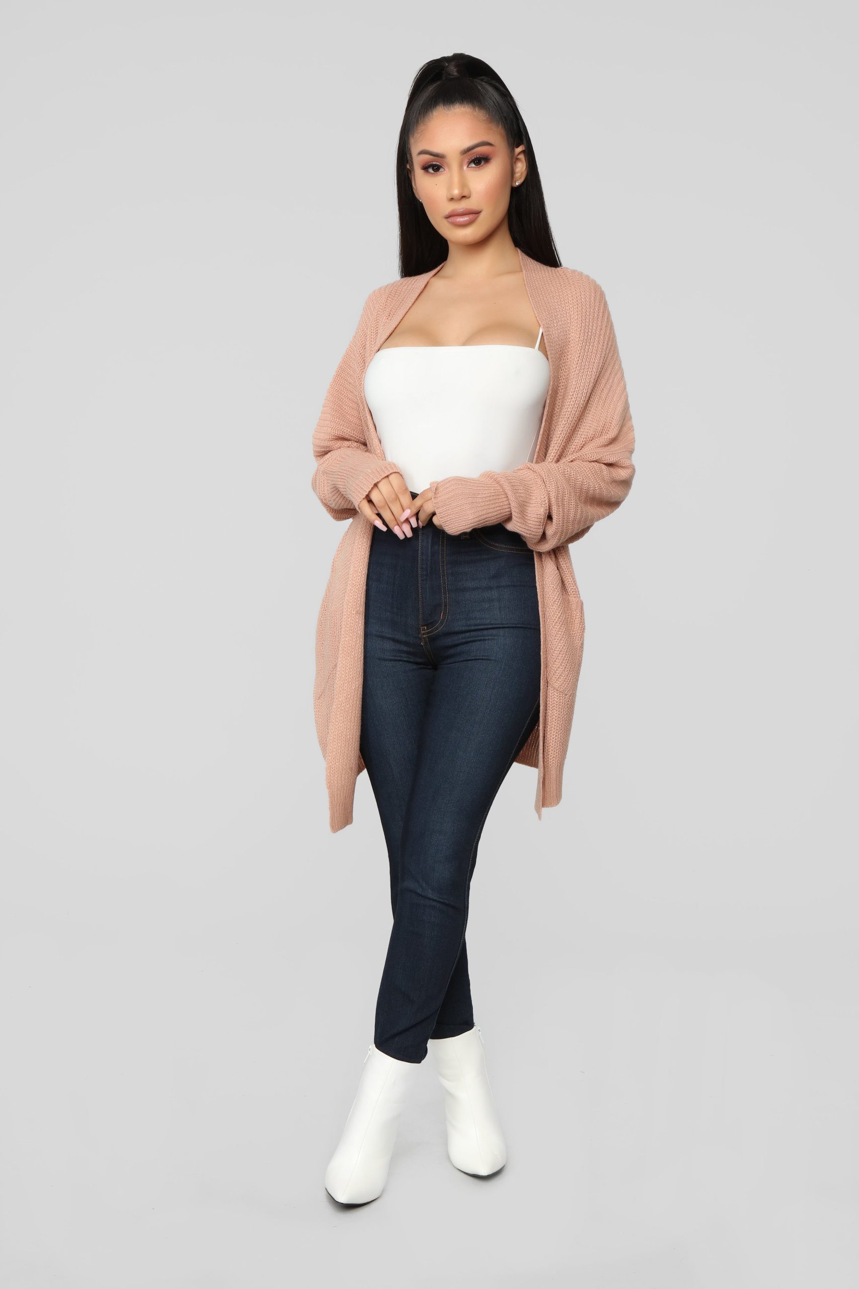 01-03-19_STUDIO_2_MS_14-04-49_804469_Rose0727_AJ.jpg
