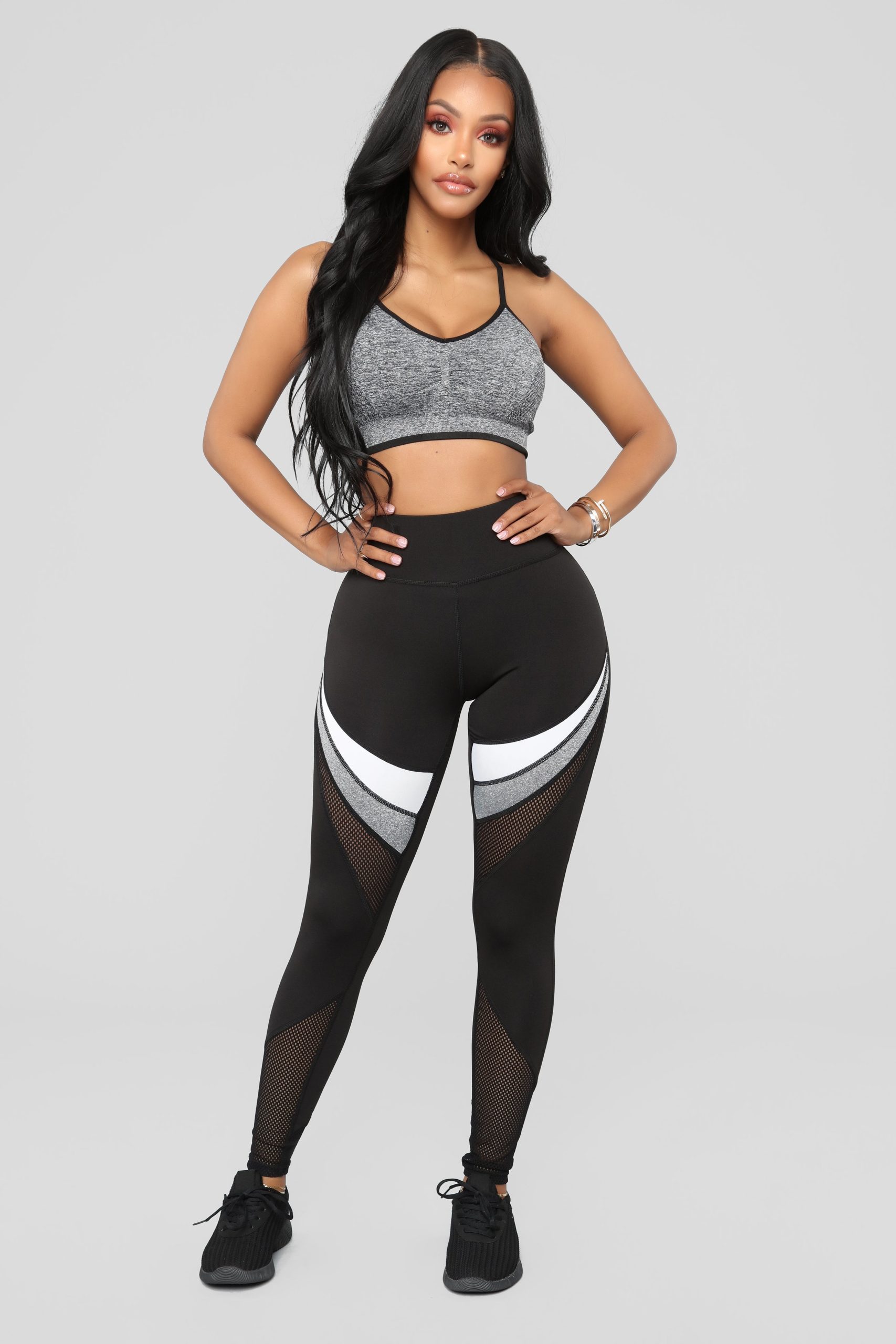 07-11-18_Studio_2_11-21-26_YP709_Black0423_NT.jpg