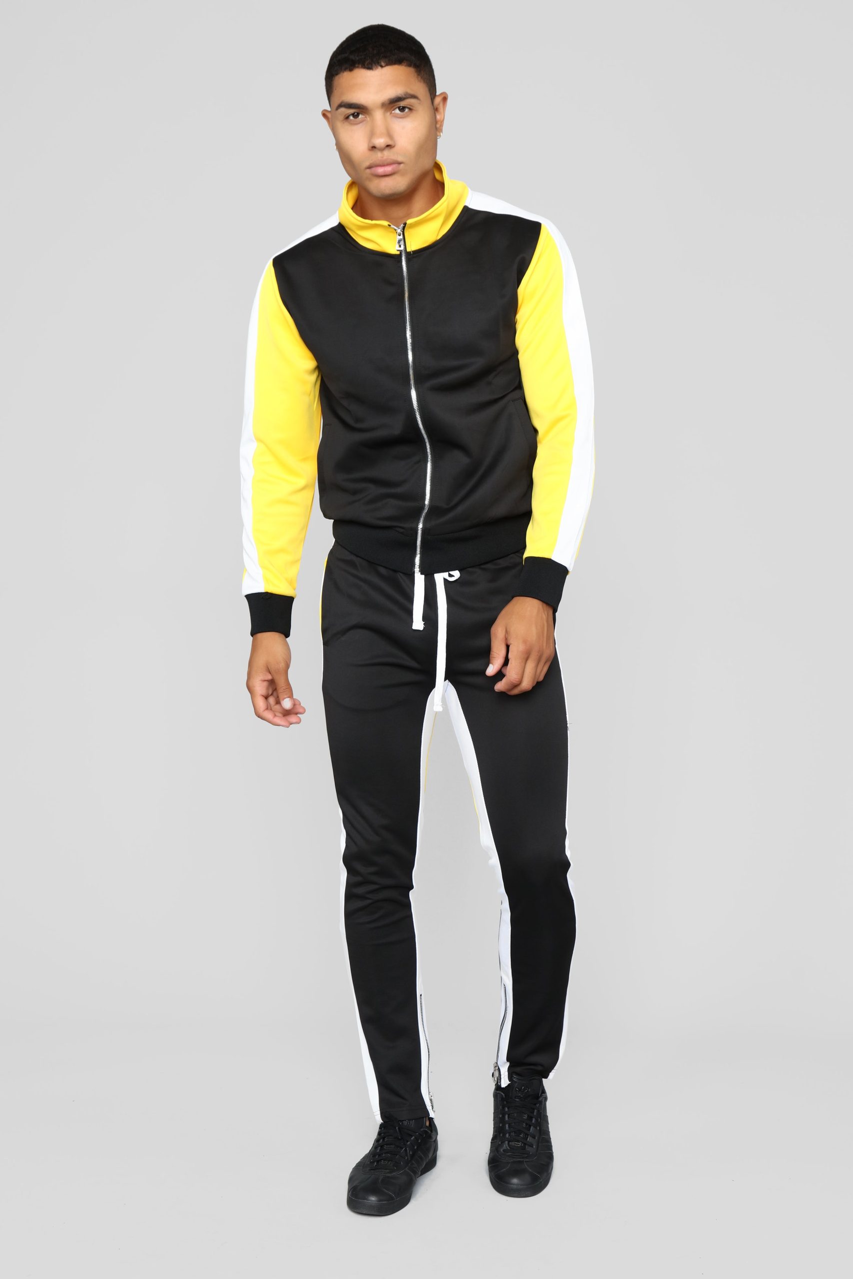 07-12-18_Studio_3a_11-43-38_TJ0756_Yellow_0417_AJ.jpg