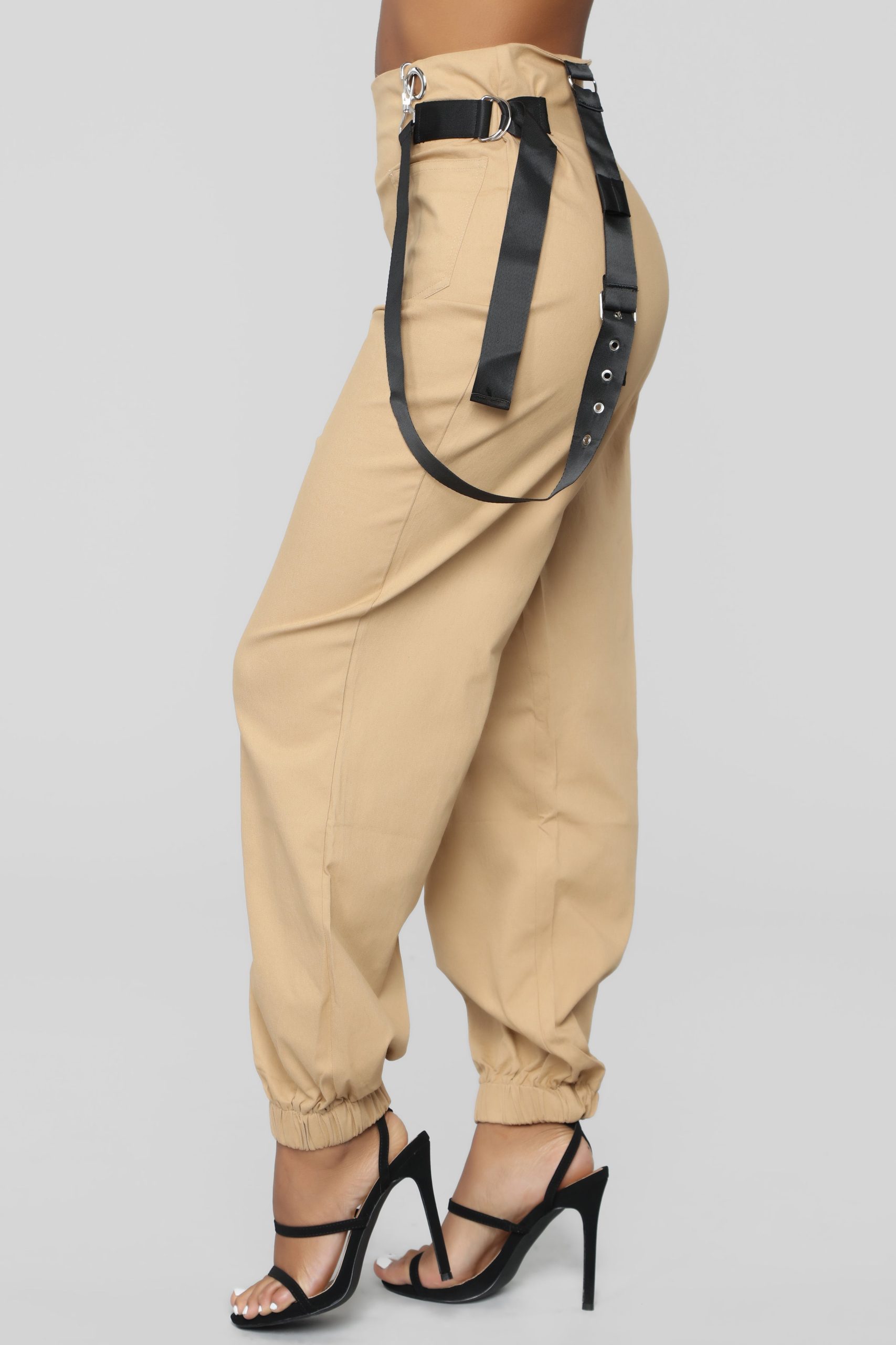 09-06-18_Studio_1_11-50-36_1180SOLID_Khaki_0293_AJ.jpg