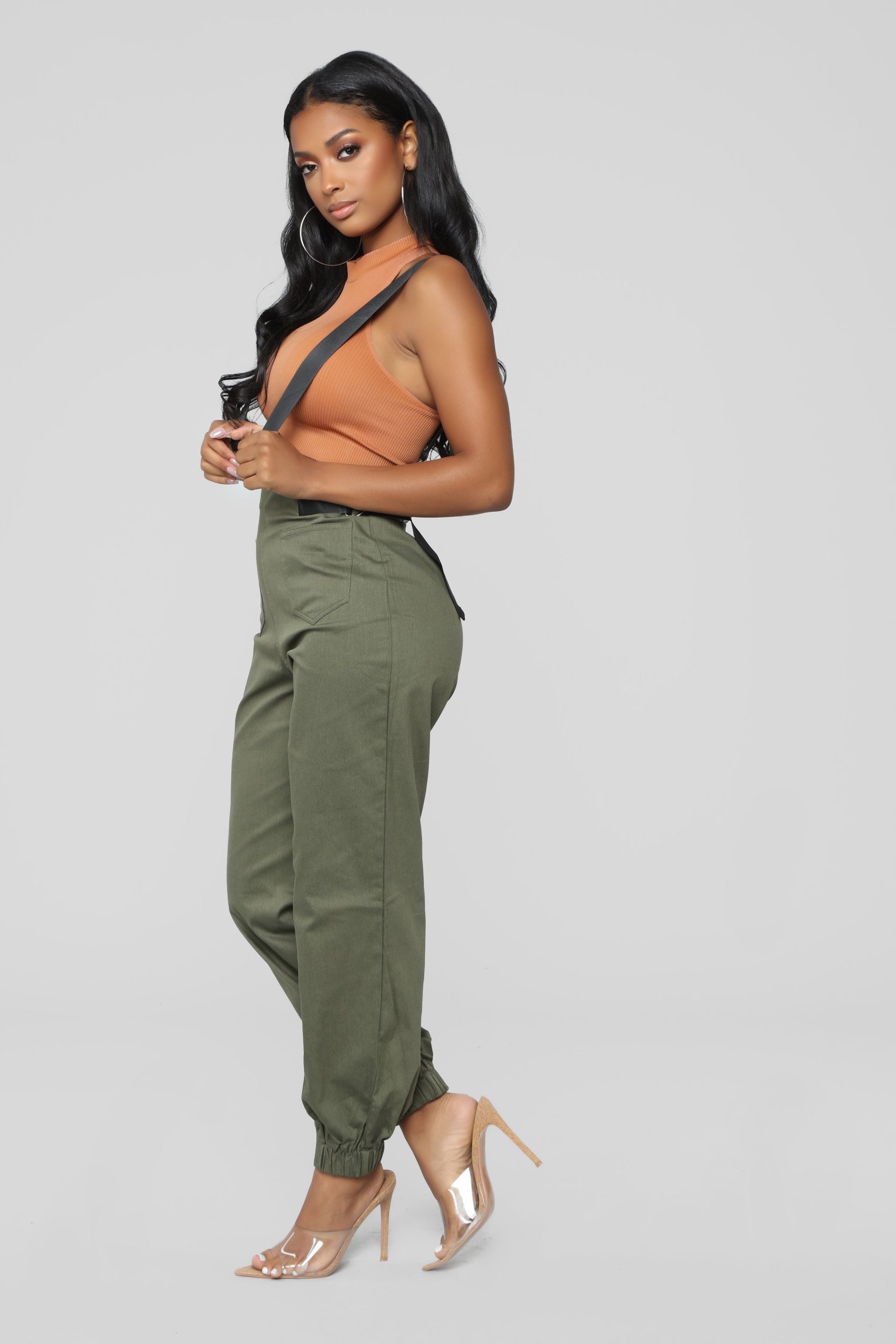 09-06-18_Studio_1_11-56-39_1180SOLID_Olive_0306_AJ.jpg