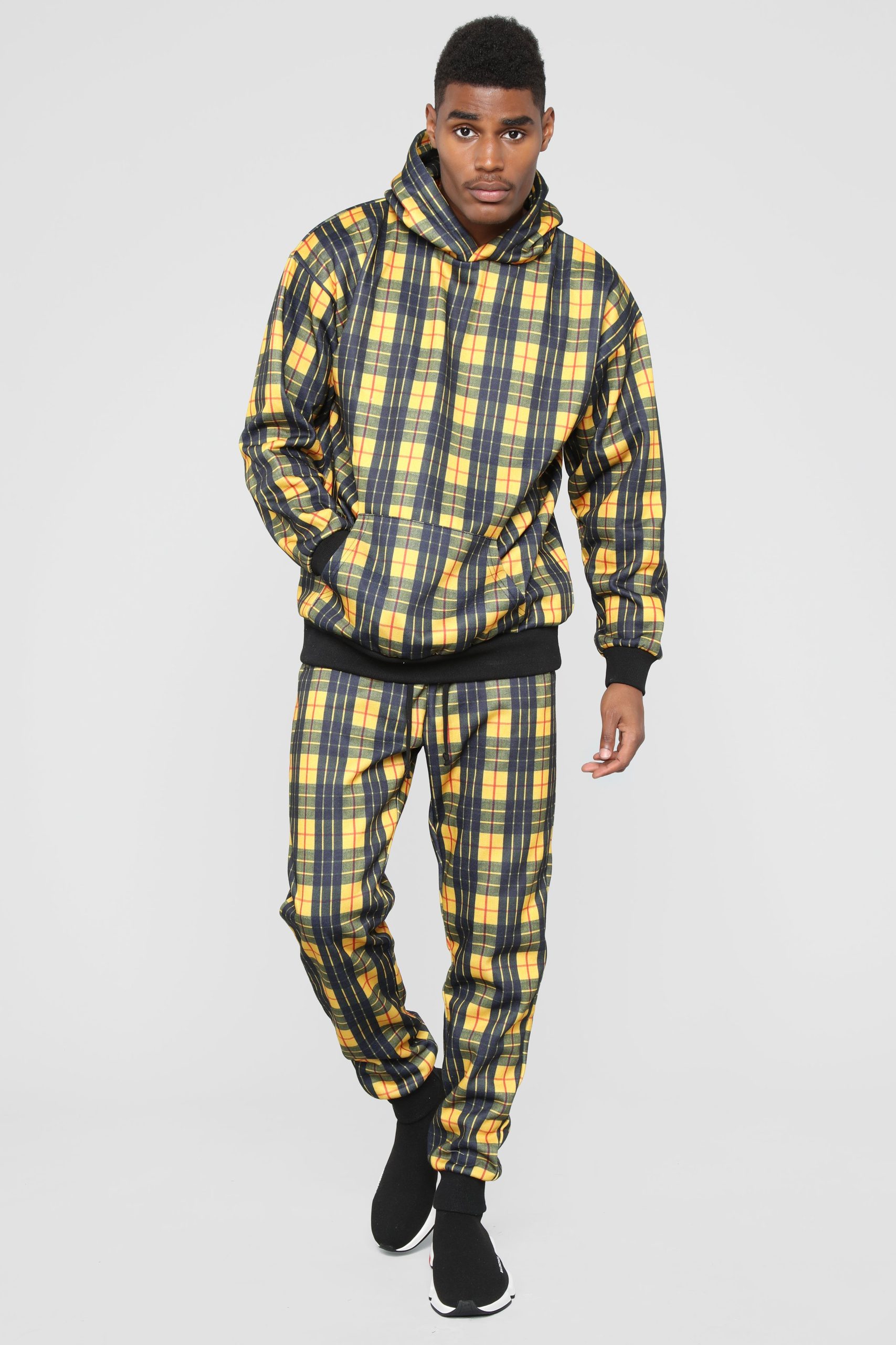 09-13-18_Studio_3_15-23-32_18100948_Yellow_0530_AJ.jpg