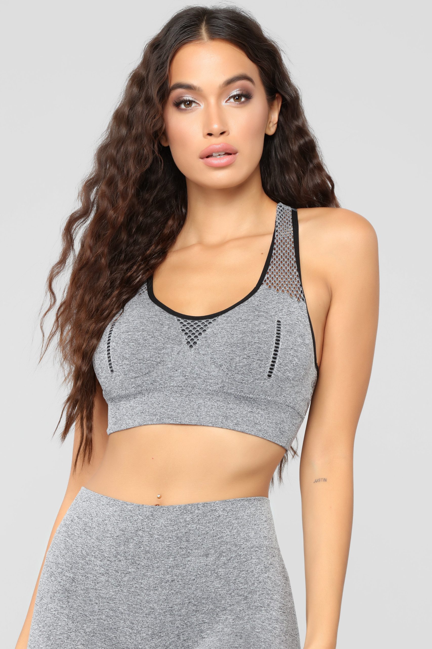 09-28-18_Studio_2_15-18-40_YOGA22_Black0451_AJ.jpg