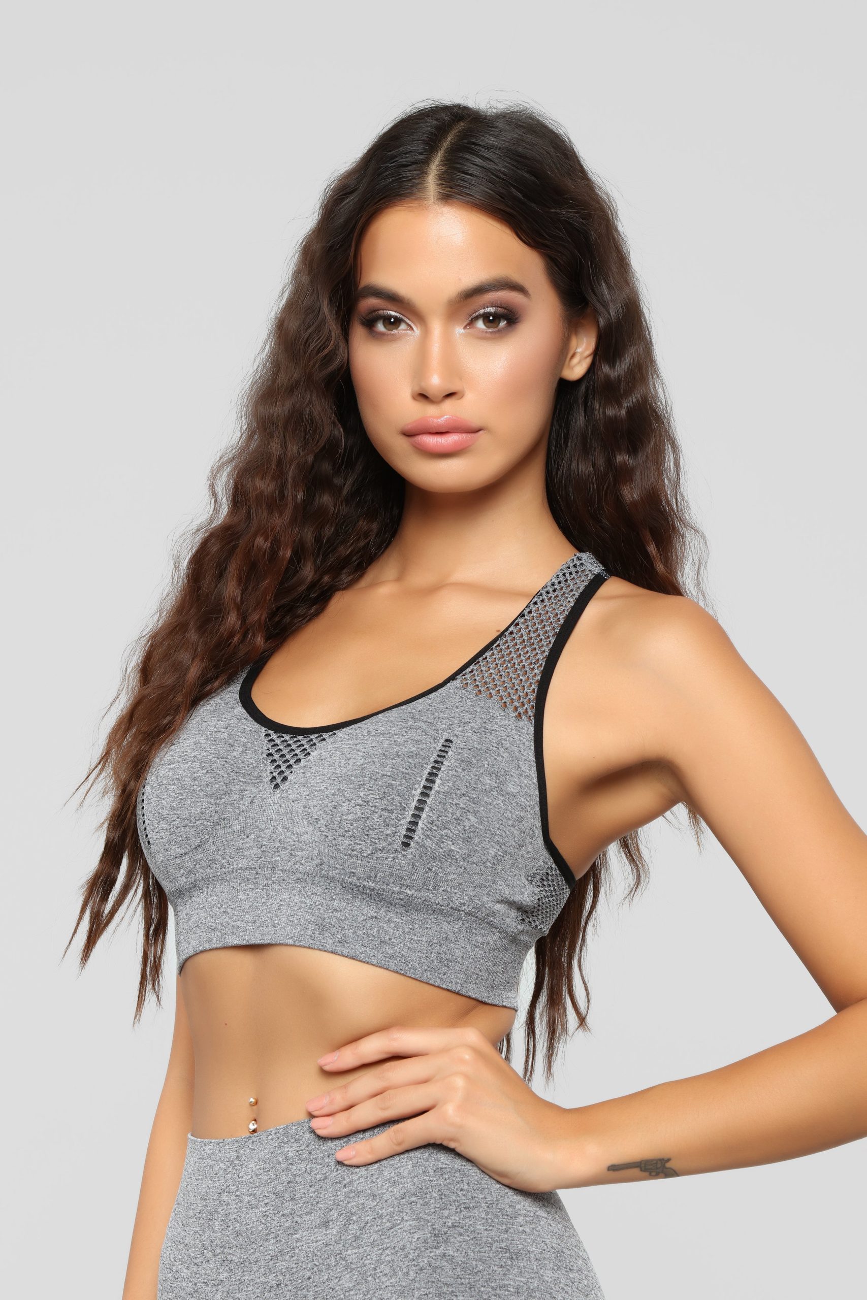09-28-18_Studio_2_15-18-45_YOGA22_Black0455_AJ.jpg