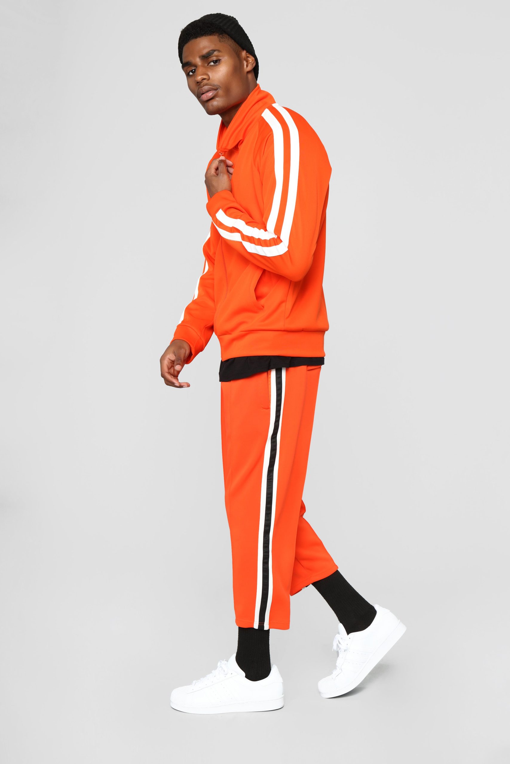 10-04-18_Studio_3_11-26-24_NMAWT10118_Orangecombo_6093_CC_NT.jpg