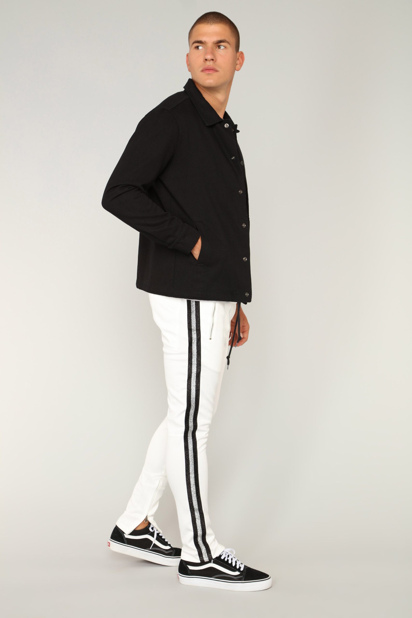 Y1709_RockyWorkwearJacket_Black0974.jpg