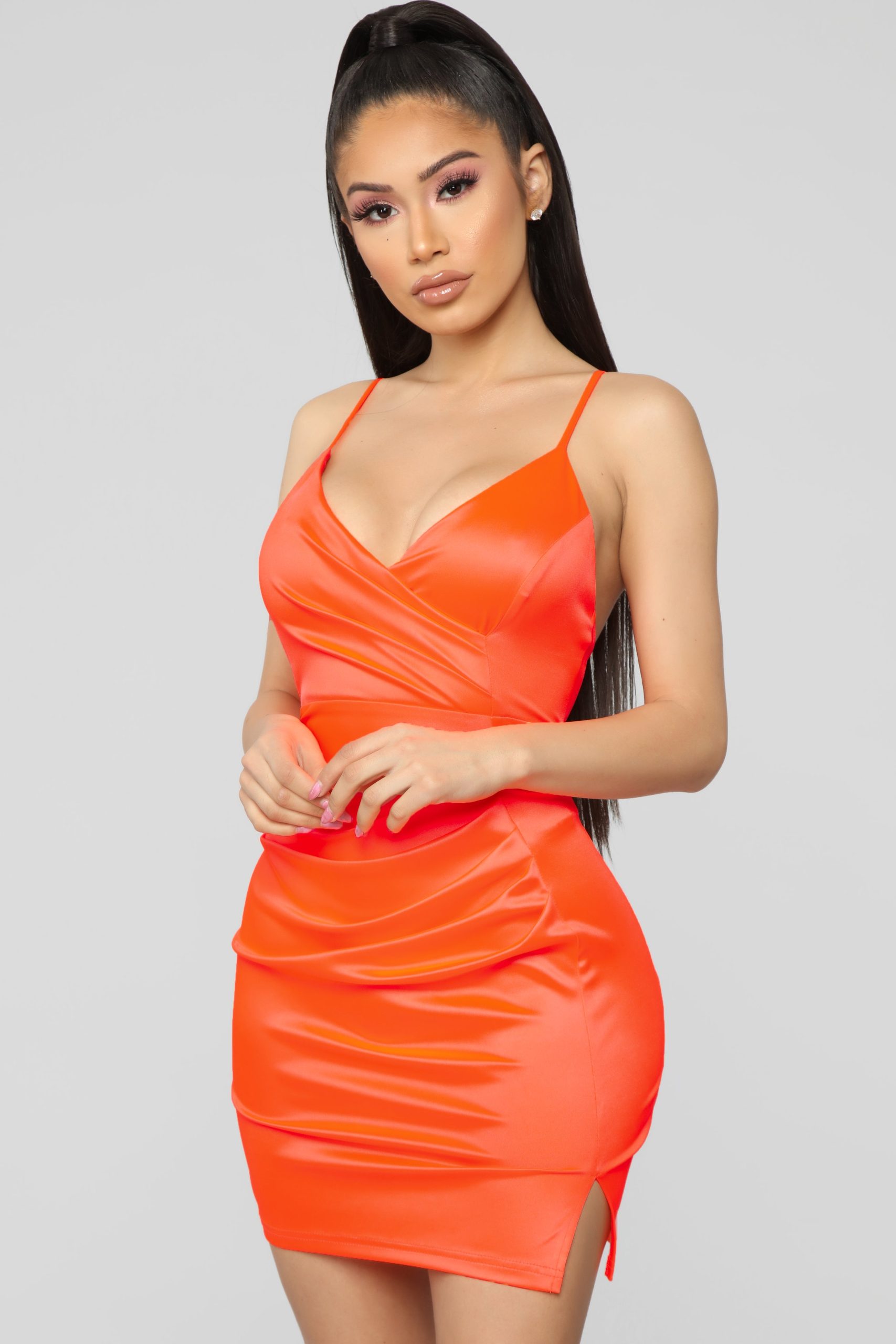 01-24-19_Studio_2_OD_09-44-06_YD30792FN_NeonOrange_CC_2_NT.jpg